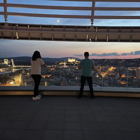 Sag Sky Park Residence Free Parking And Wi-Fi Братислава Екстериор снимка